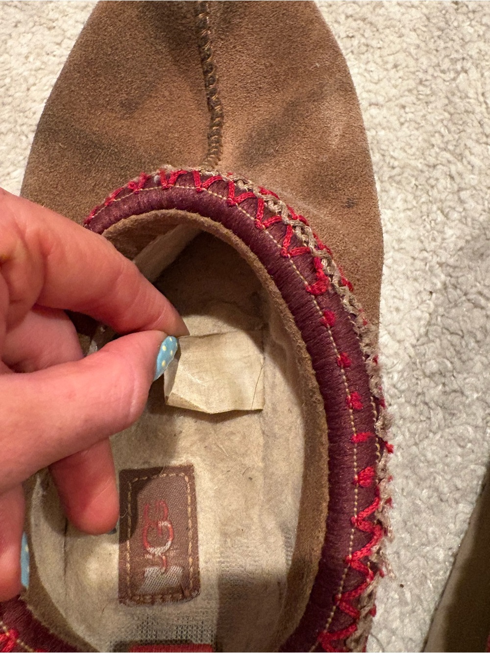 💕 UGG Chestnut Suede Platform Clog with Red Trim - Picture 6 of 6